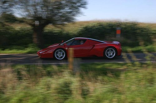 Cars for Charity; 'Droomrit voor het leven in exclusieve sportwagens'